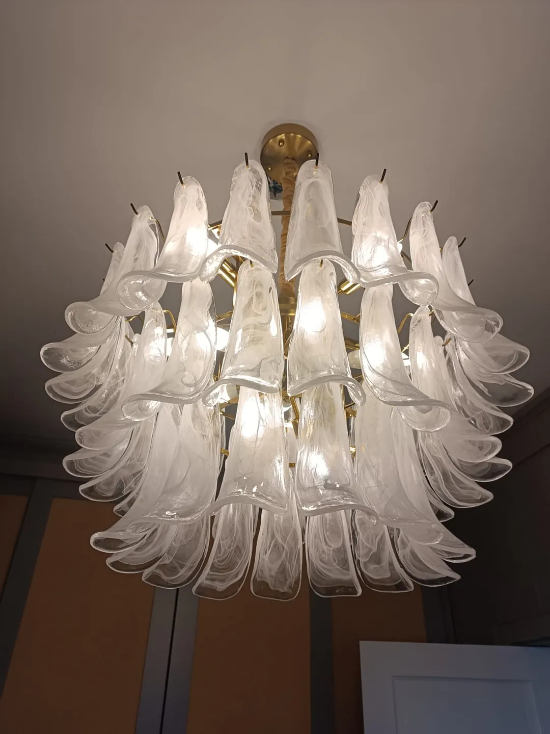 Lustre ornamental — obra em Moema, São Paulo, imagem 2