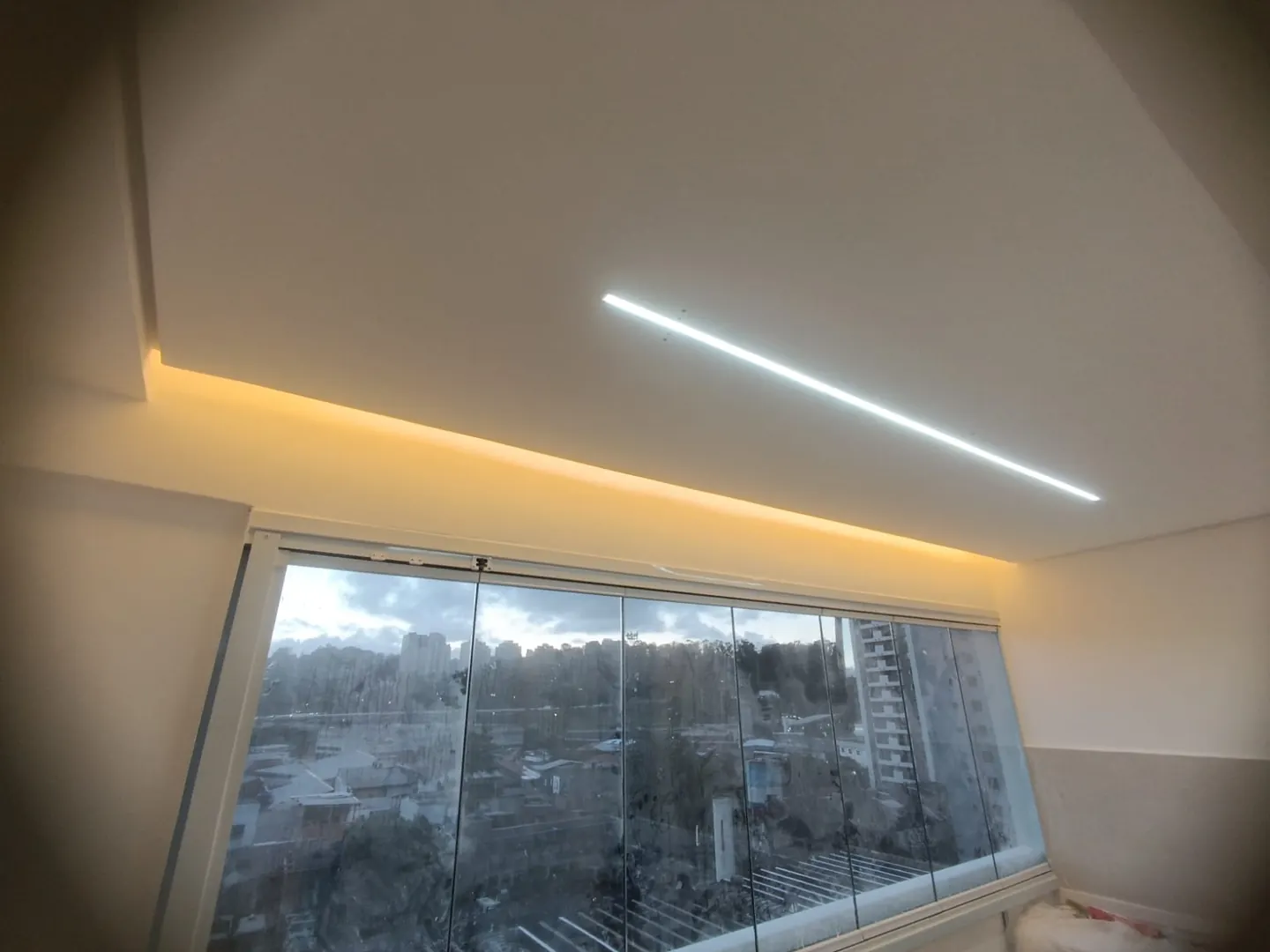 Iluminação linear e indireta — obra em Santo Amaro, São Paulo, imagem 11